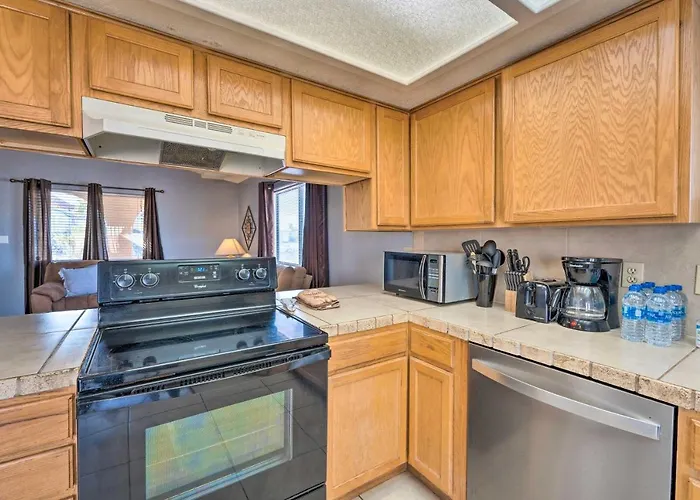 Holiday home Bullhead < 2 Mi To Colorado River! *