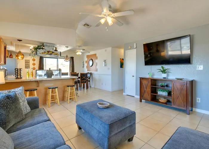 Holiday home Bullhead < 2 Mi To Colorado River! *
